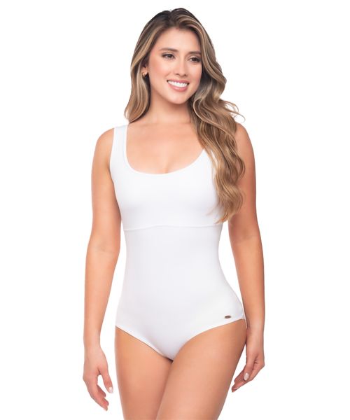 Body con control suave que moldea silueta y realce de busto
